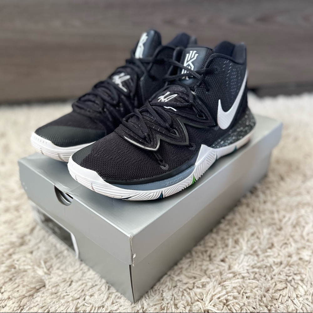 Mens Nike Kyrie 5 Black Magic size 10 - Picture 9 of 13